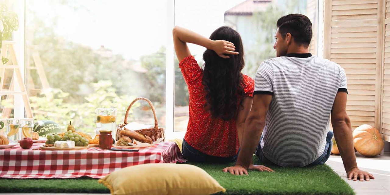  couple doing picnic at home